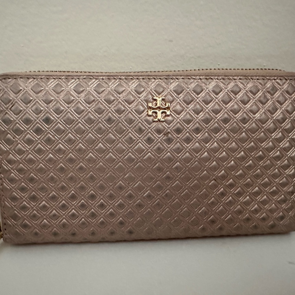 Tory Burch Rose Gold Quilted Women's Wallet